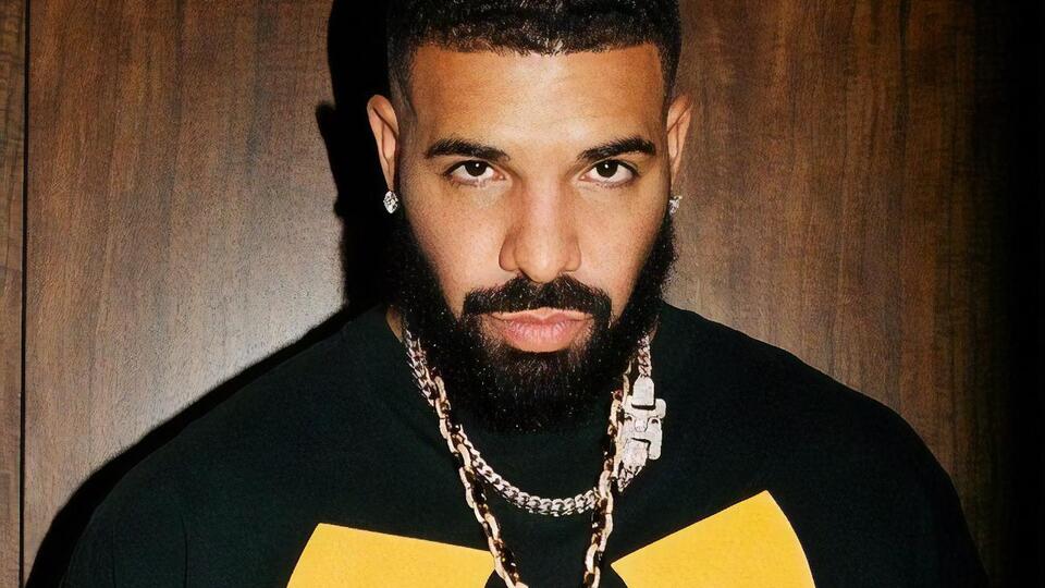 Дрейк влил пакетик острого соуса в презерватив, чтобы "убить" сперму