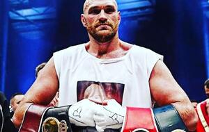 Британський боксер заявив, що забере в Усика всі пояси