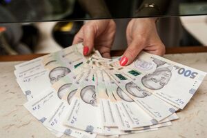 Военные врачи с 1 января будут получать от 20 тыс. грн