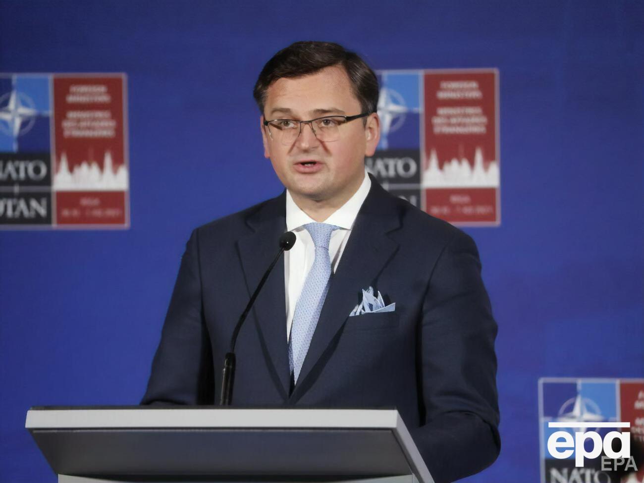 Кулеба і Жолі обговорили кроки для стримування Росії від нової хвилі агресії у Європі