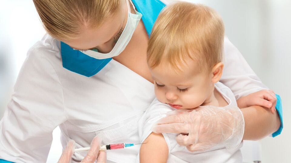 Вакцинацію немовлят в Ізраїлі можуть розпочати вже у квітні