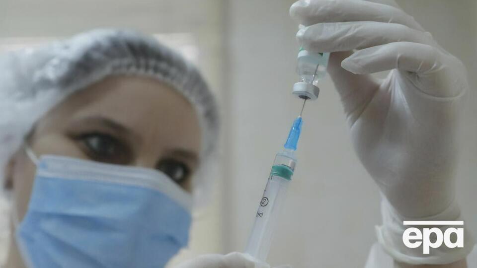 Вакцинация против коронавируса началась в Украине в феврале 2021 года