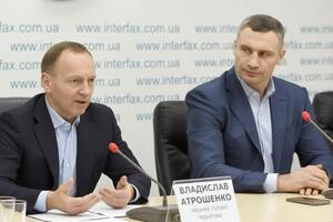 Віталій Кличко (праворуч): Причини політичного тиску прості: довіра людей і самостійність