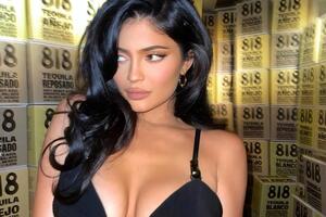 На блог Кайли Дженнер в Instagram подписано 300 млн из 1,3 млрд общего количества пользователей этой соцсети