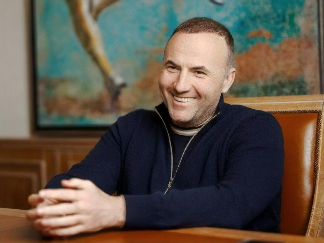 Фукс, находящийся под санкциями СНБО, отметил 50-летие в гольф-клубе в Козине