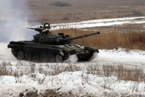 Російські війська "здійснять марші на незнайомі полігони, розташовані на значній відстані від пунктів постійної дислокації"