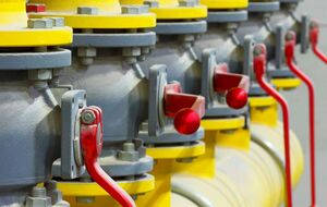 Кабмін України зобов'язав приватних газодобувників продавати до кінця квітня 20% газу, який видобувають на Українській енергетичній біржі