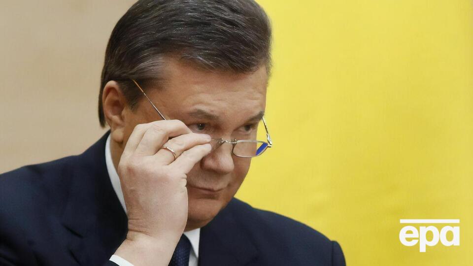 Янукович требует признать отсутствие у Верховной Рады полномочий лишать звания президента