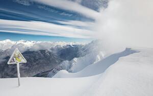 В Ивано-Франковской и Закарпатской областях ожидается значительная снеголавинная опасность