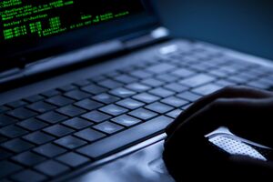 Целью хакерских атак на украинские правительственные сайты является дестабилизация ситуации в Украине, считают эксперты Минкульта