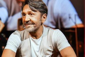 Шнуров – батько трьох дітей від різних жінок