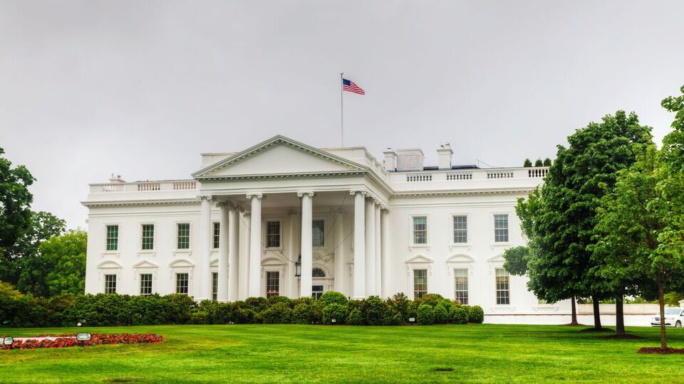 По словам Пионтковского, администрация президента США расколота из-за вопроса российской агрессии против Украины
