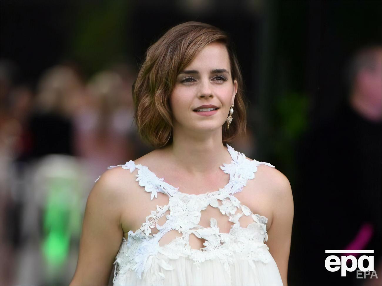 На защиту Уотсон встали 40 актеров