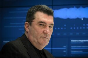 Данилов: Есть единственная страна, которая сегодня этим вопросом может заниматься в таком объеме. Это Российская Федерация