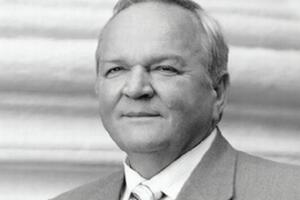 Деркач очолював СБУ та Держмитслужбу, був нардепом IV скликання