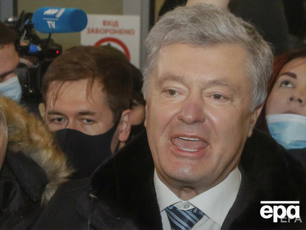 Порошенко 17 января прилетел в Киев из Варшавы