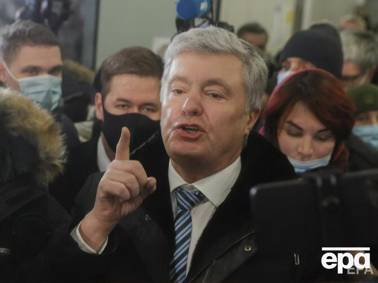 Адвокаты Порошенко заявили, что на ознакомление с материалами дела им понадобится несколько часов