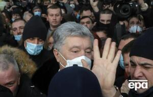 Порошенко прилетел в Киев из Варшавы утром 17 января