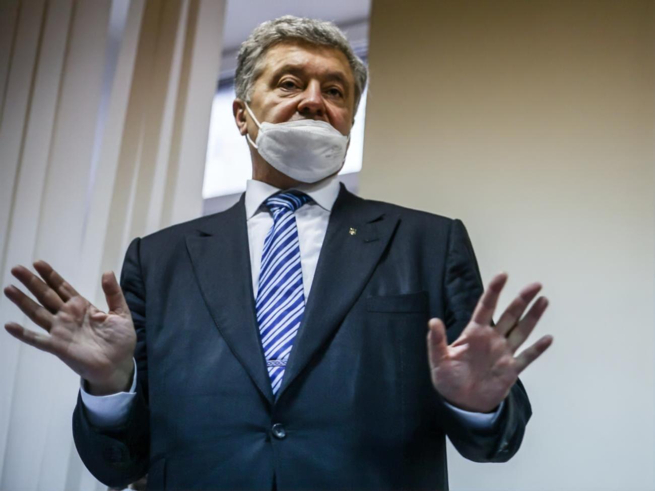 В "Слуге народа" назвали Медведчука "давним другом" Порошенко (на фото)