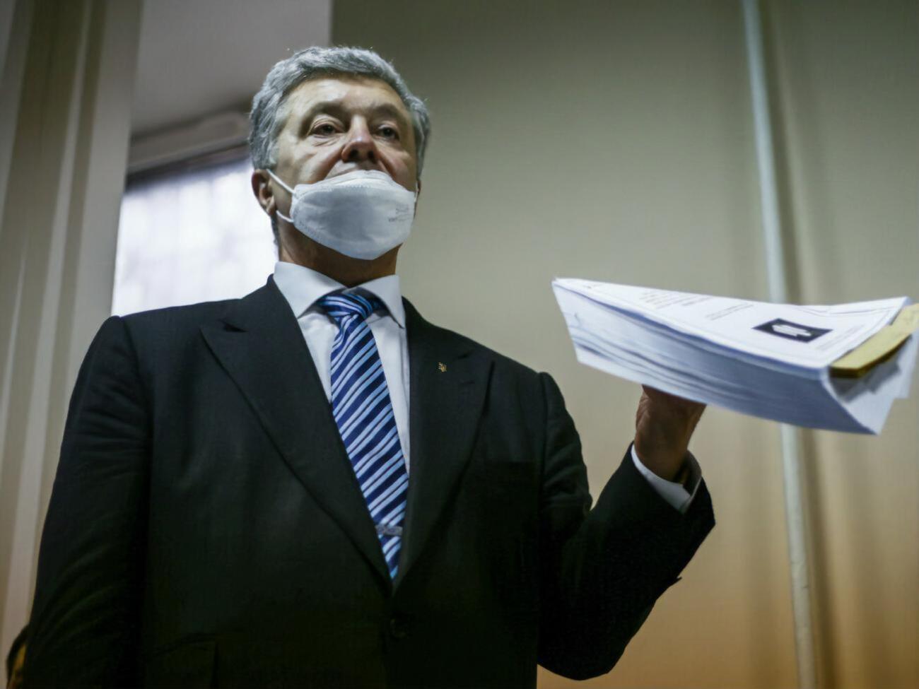 Порошенко прилетів до Києва із Варшави вранці 17 січня
