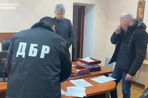 У ДБР стверджують, що про Порошенка їм повідомили прикордонники