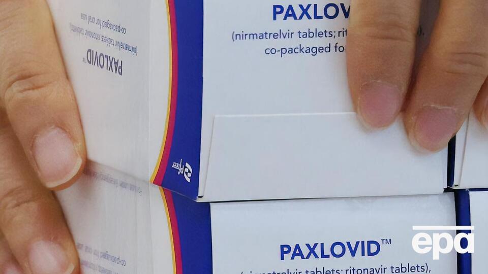 Препарат Paxlovid рекомендували для лікування легкої і середньої форм COVID-19