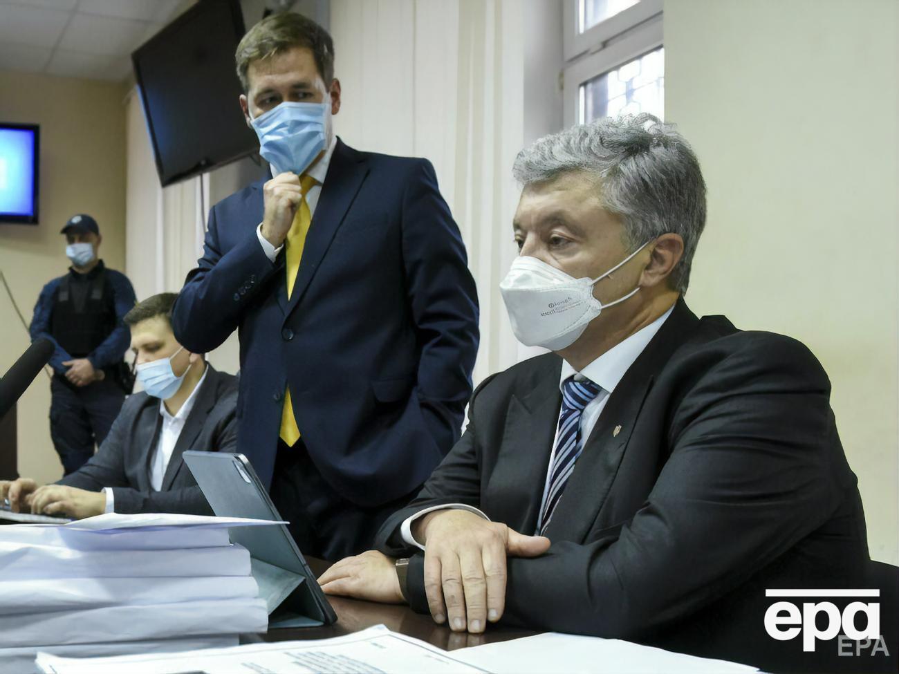 Порошенко прилетів до Києва з Варшави вранці 17 січня