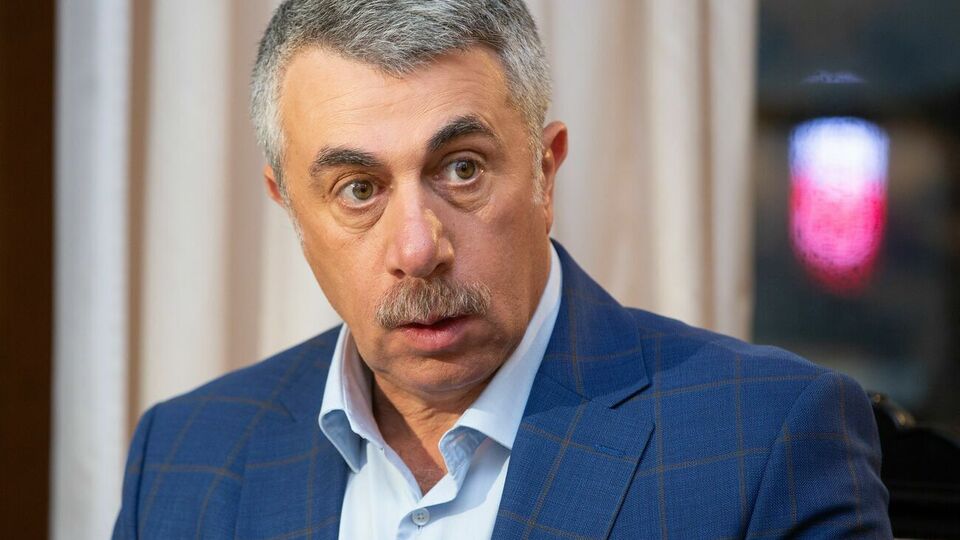 Комаровский: С "Омикроном" никакие маски, никакие противоэпидемические мероприятия не сработают