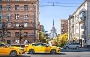Таксистів хочуть зобов'язати встановлювати програмний РРО на телефон, щоб вивести ринок із тіні