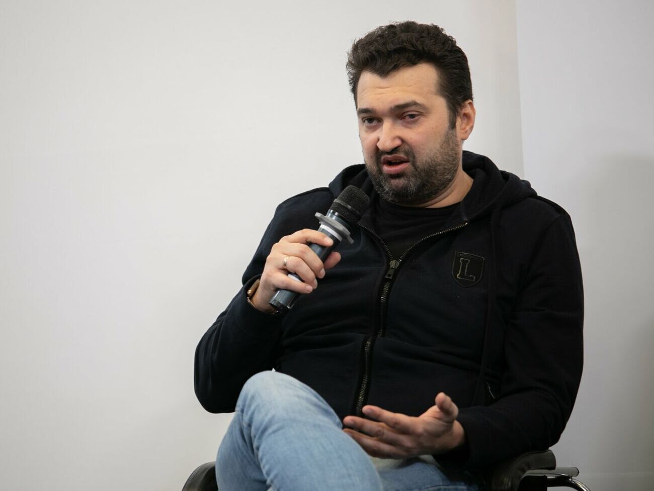 Олексій Голобуцький: Зеленському буде дуже складно пояснити чернігівцям, чому він тисне на одного з найрейтинговіших мерів України
