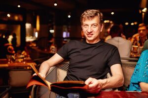 "Домашний арест" Порошенко не решит проблему власти. Согласно тенденции рейтингов, вскоре Зеленский будет проигрывать любому, с кем окажется во втором туре