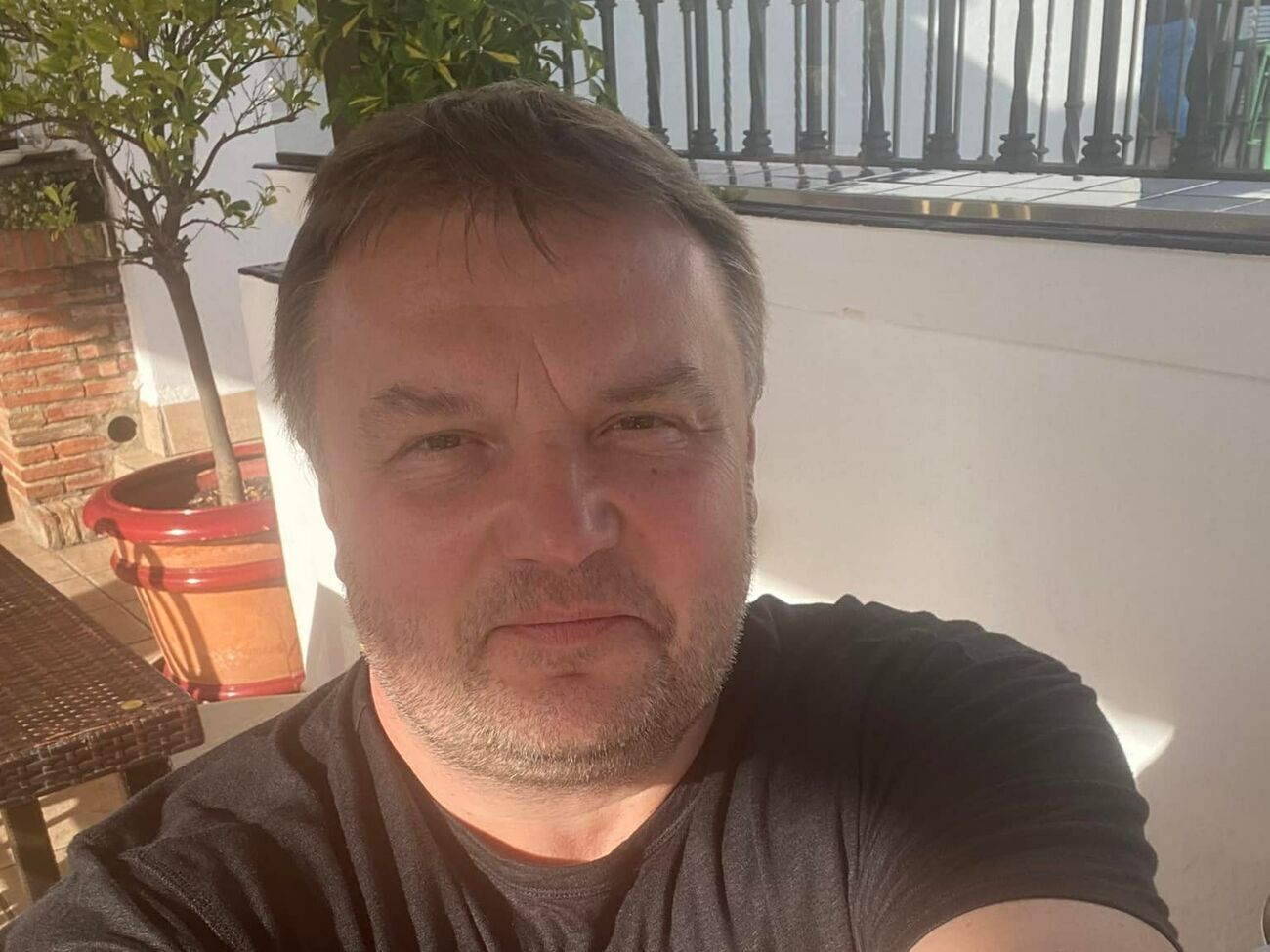 Домашний арест не уменьшит присутствие Порошенко в информационном пространстве. Политически нейтрализовать его может только арест