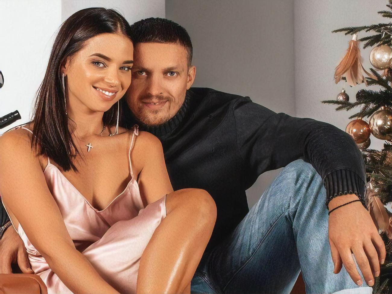 Усик вместе с женой воспитывает троих детей