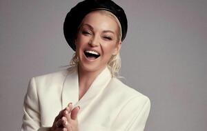 Волочкова вплуталася в суперечку з бортпровідником