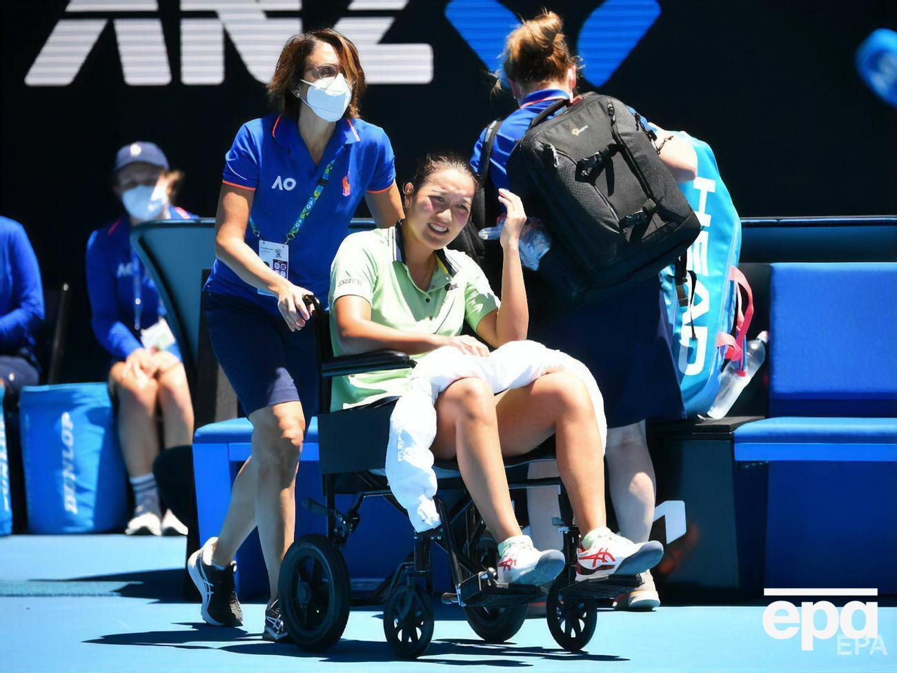 Француженка Тан травмировала ногу