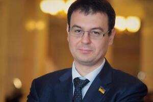 Для зменшення схем щодо ухилення від сплати податків із боку роботодавців необхідно ухвалити реформу детінізації зарплат, вважає Данило Гетманцев