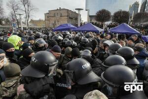 Під час сутичок постраждав один поліцейський та один мітингувальник, повідомили правоохоронці