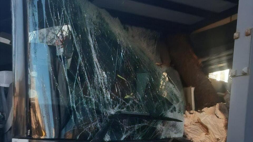 Сегодня в 9.30 на улице Разумовской в Одессе рейсовый автобус столкнулся с четырьмя легковыми автомобилями, погиб водитель