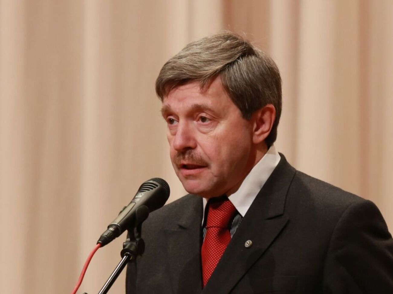 Автори відеозвернення Назарбаєва намагалися максимально повторити ситуацію зі зверненням Єльцина до країни 1999 року