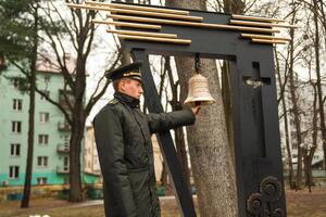 Дзвін лунатиме щомісяця