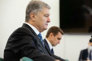 Порошенко 20 декабря 2021 года объявили о подозрении в госизмене