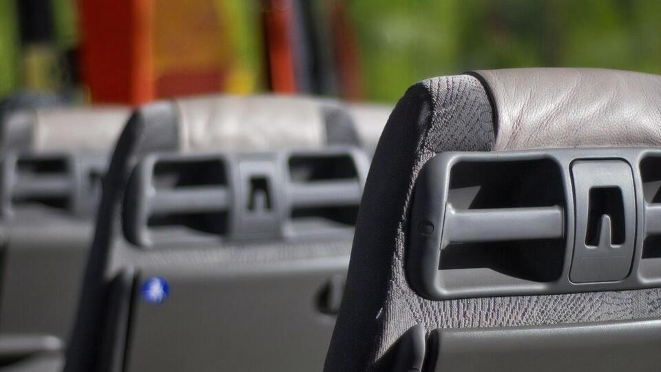 В Непале часто случаются ДТП с сорвавшимися в пропасть машинами