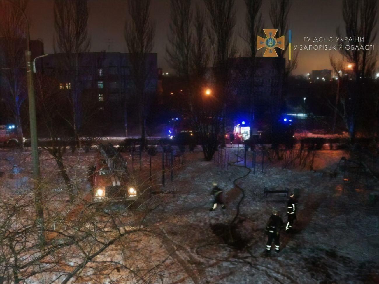 Спасатели с помощью выдвижной лестницы из здания эвакуировали&nbsp;28 человек