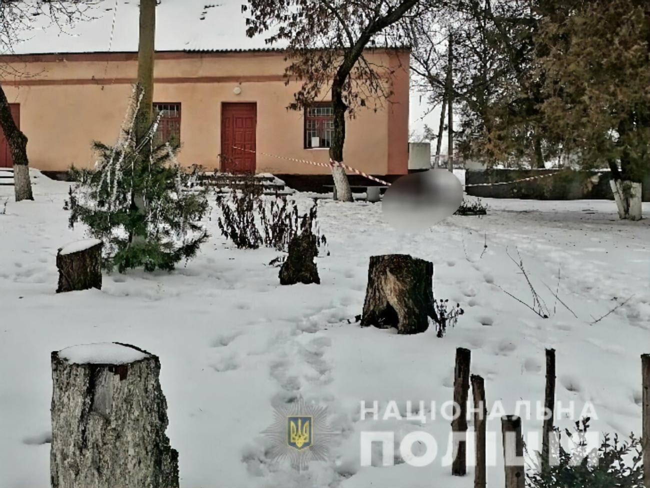 30-летняя женщина ранила ножом знакомого, который "проявлял к ней чрезмерное внимание на дискотеке"