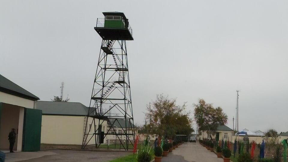 Сбежавшего пограничника ищут