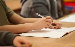 В компании убеждены, что сотрудничество бизнеса и профессионально-технического образования мотивирует молодежь овладевать востребованными профессиями и строить карьеру уже сейчас