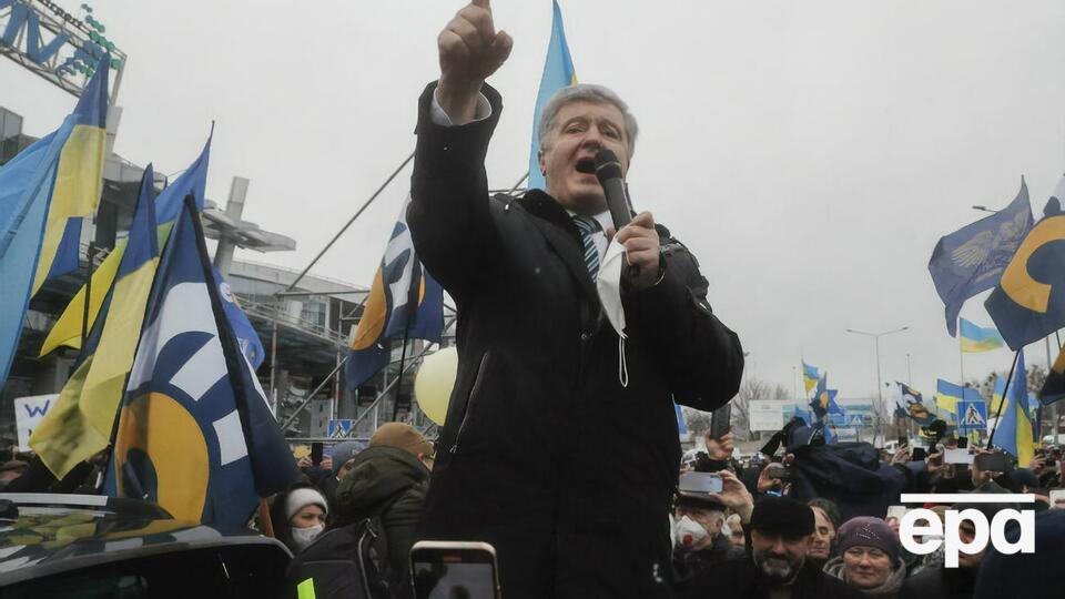 Арестович назвал Порошенко политической фигурой, которая может существовать только при двух условиях – расколе и коррупции