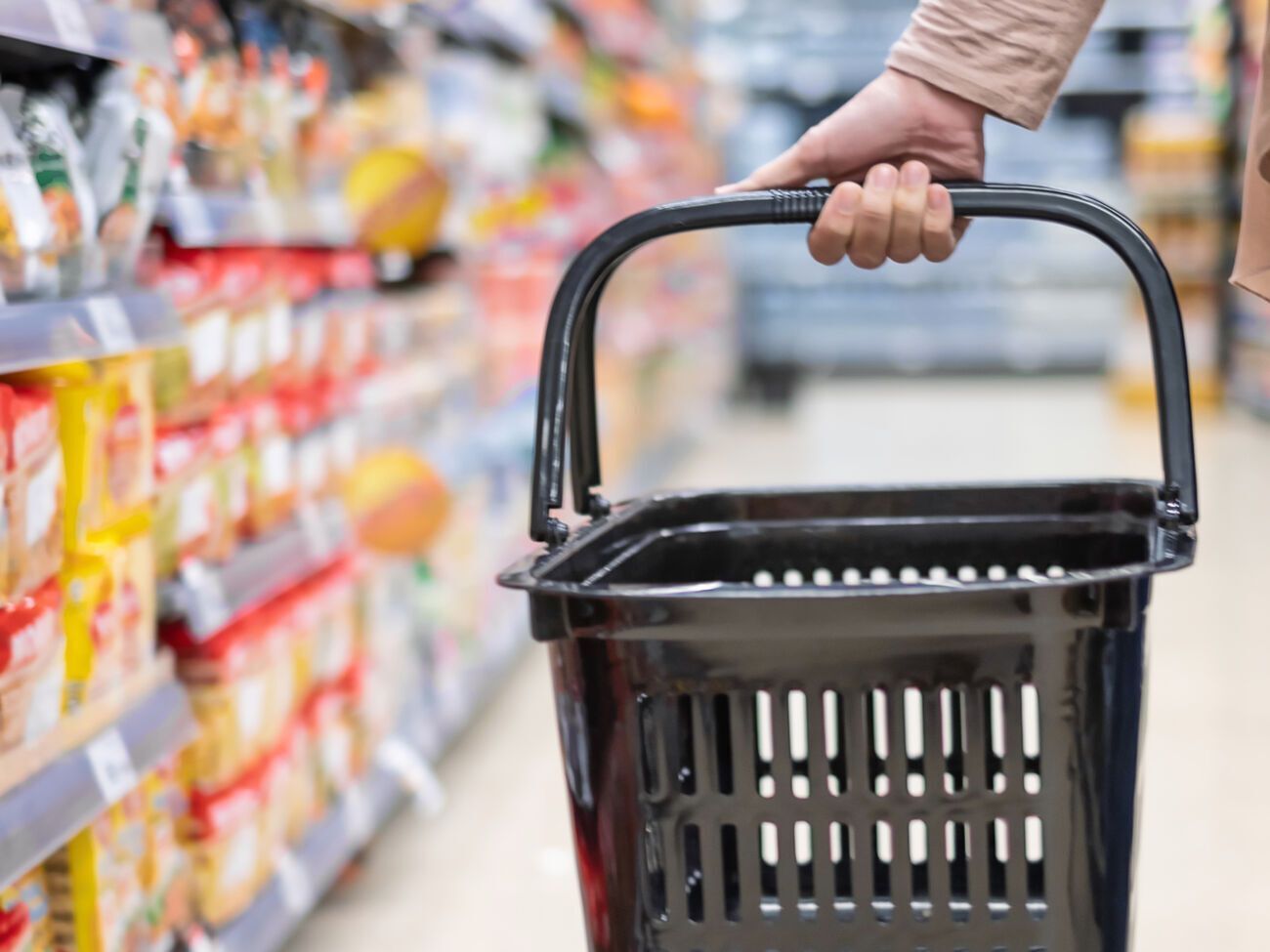 Кабінет Міністрів 12 січня 2022 року ухвалив рішення запровадити держрегулювання цін на низку харчових продуктів