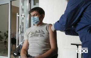 Сейчас бустерную дозу вакцины можно получить в пунктах вакцинации на 18 железнодорожных вокзалах страны