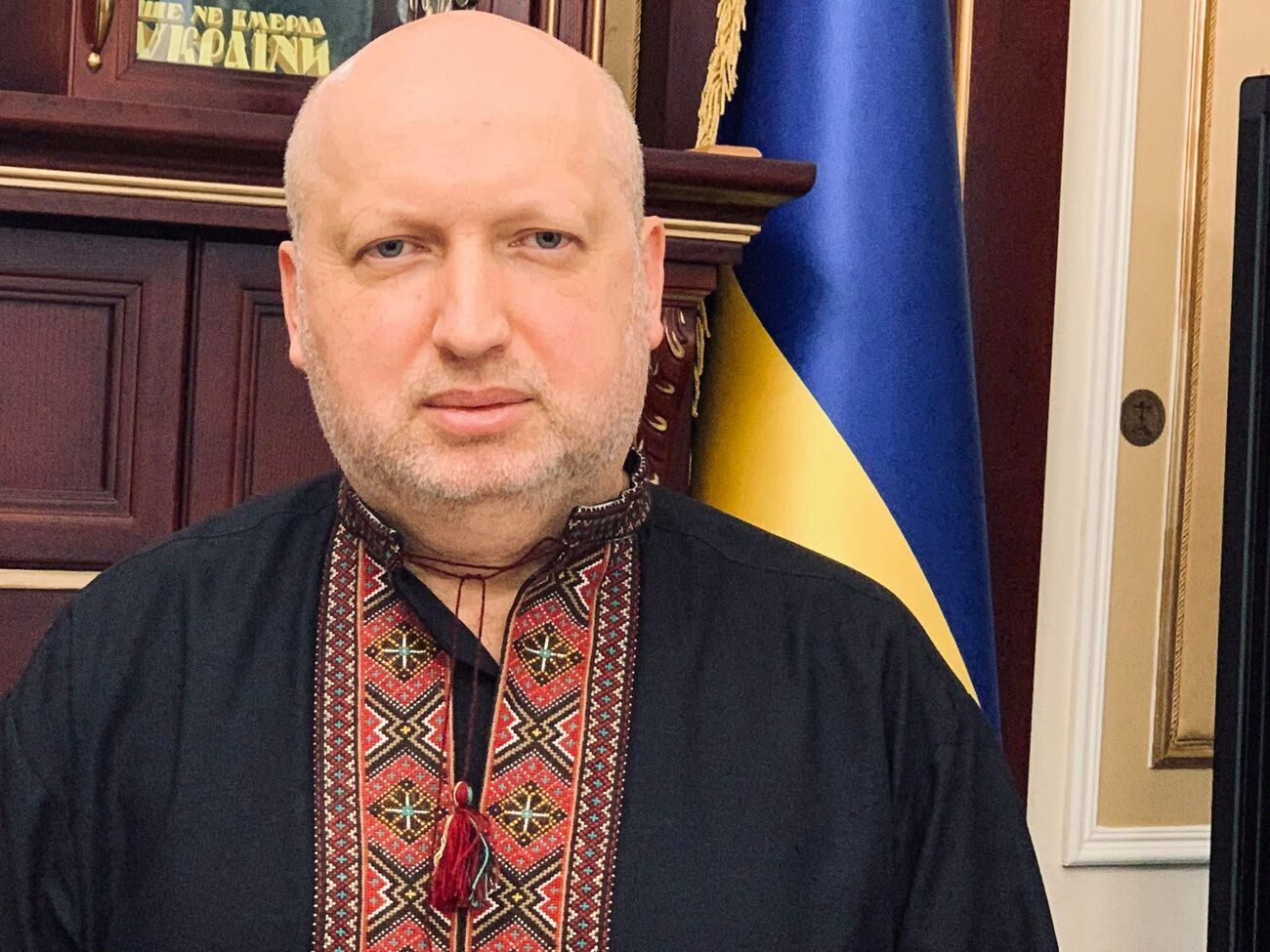 Невыполнение элементарных мер по защите Украины от вторжения РФ ставит под вопрос адекватность и легитимность "зеленой" власти